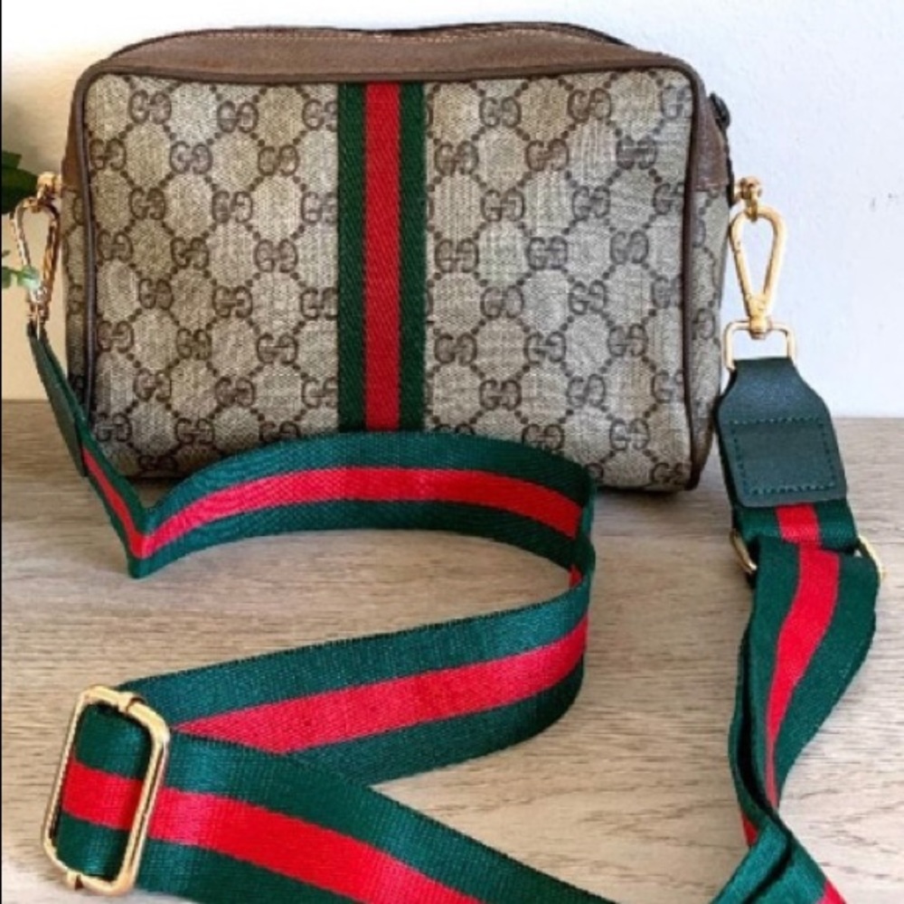 Authentic vintage Gucci clutch crossbody ❤️ Sold